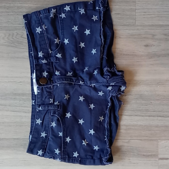 No Boundaries Pants - No Boundaries Distressed & Frayed  Patriotic Daisy Dukes Jean Shorts Sz 7
